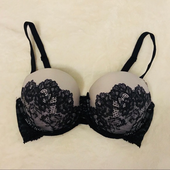 Victoria Secret Bra - Picture 4 of 5